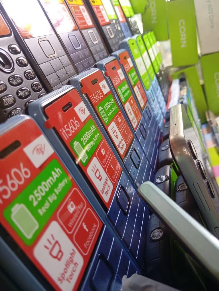 Tout marque des téléphones disponibles